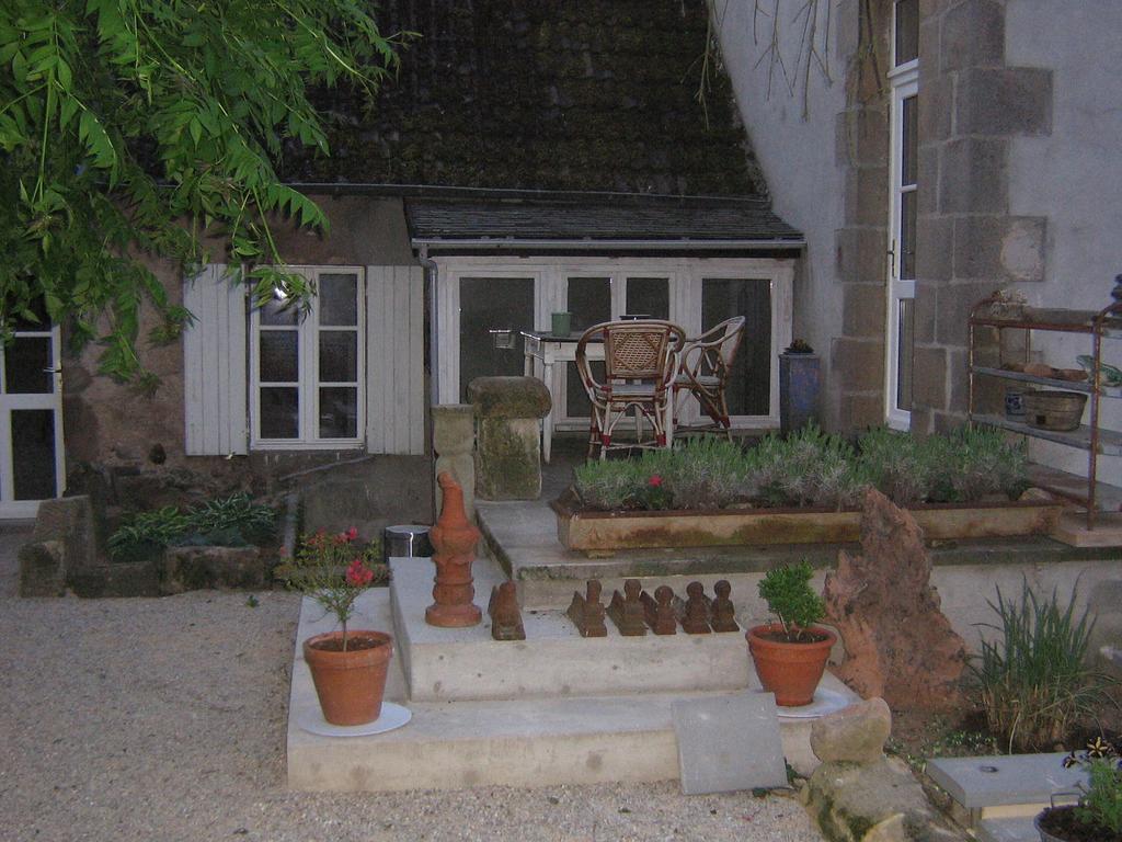 Avec Plaisir Saint-Plaisir Bagian luar foto
