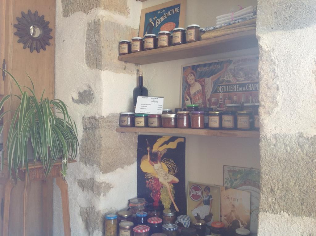 Avec Plaisir Saint-Plaisir Bagian luar foto